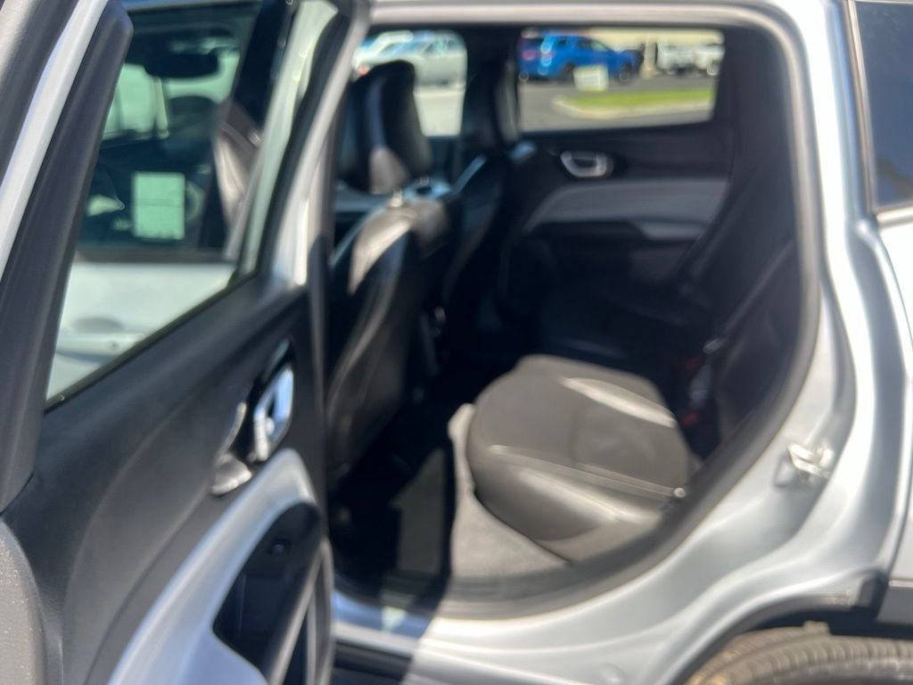Used 2025 Jeep Compass Limited AWD/4WD image 29