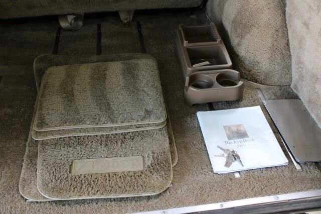 Used 1989 Jeep Grand Wagoneer image 60