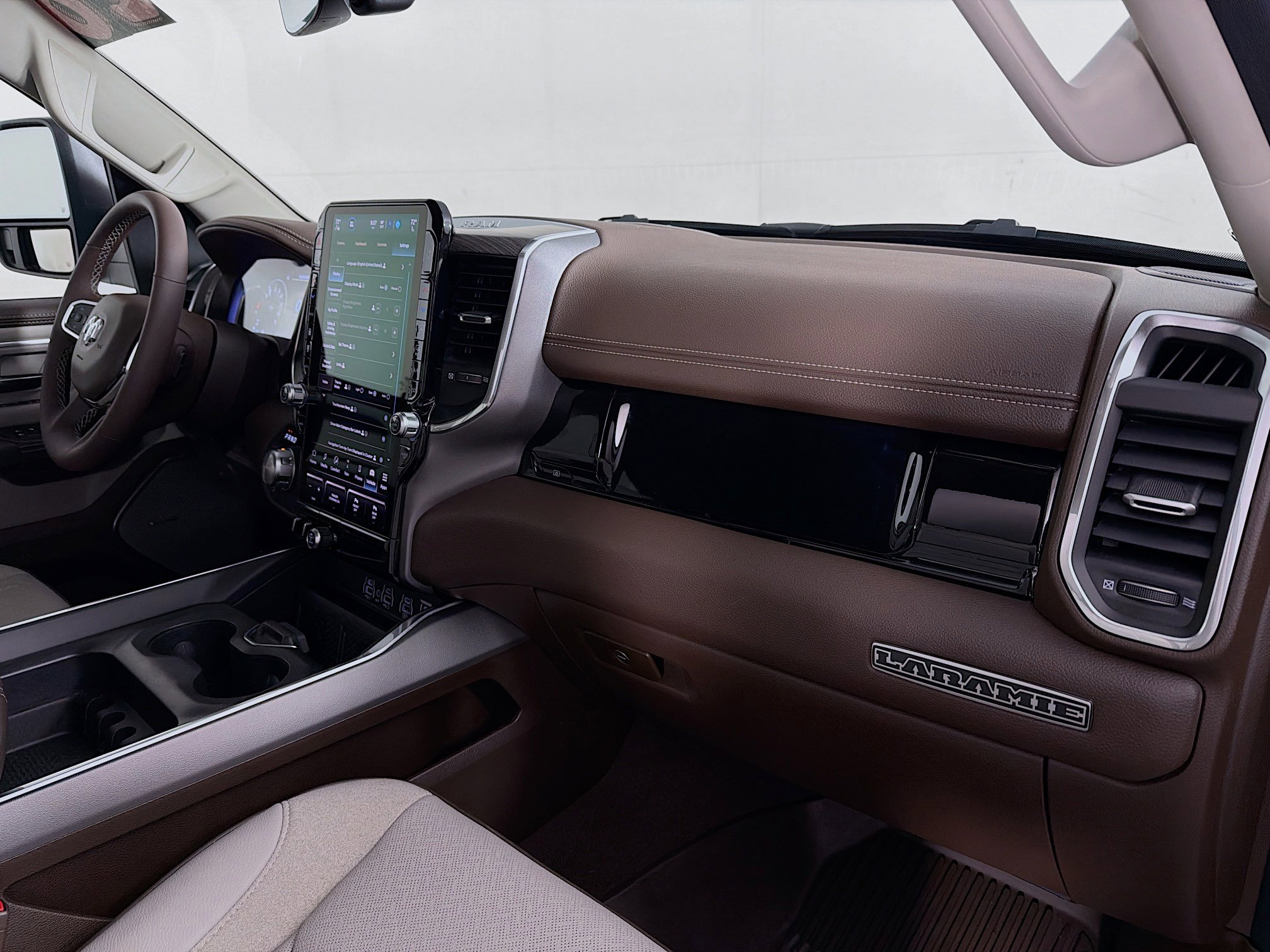 Used 2026 RAM 1500 Laramie image 31