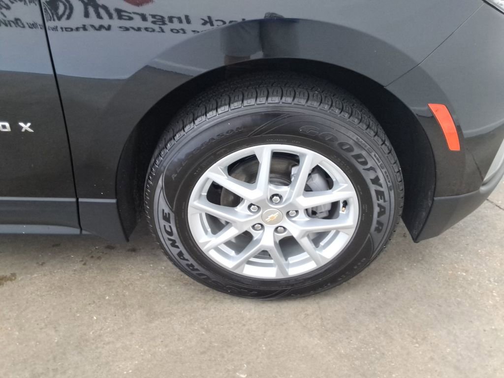 Used 2023 Chevrolet Equinox LT FWD image 23