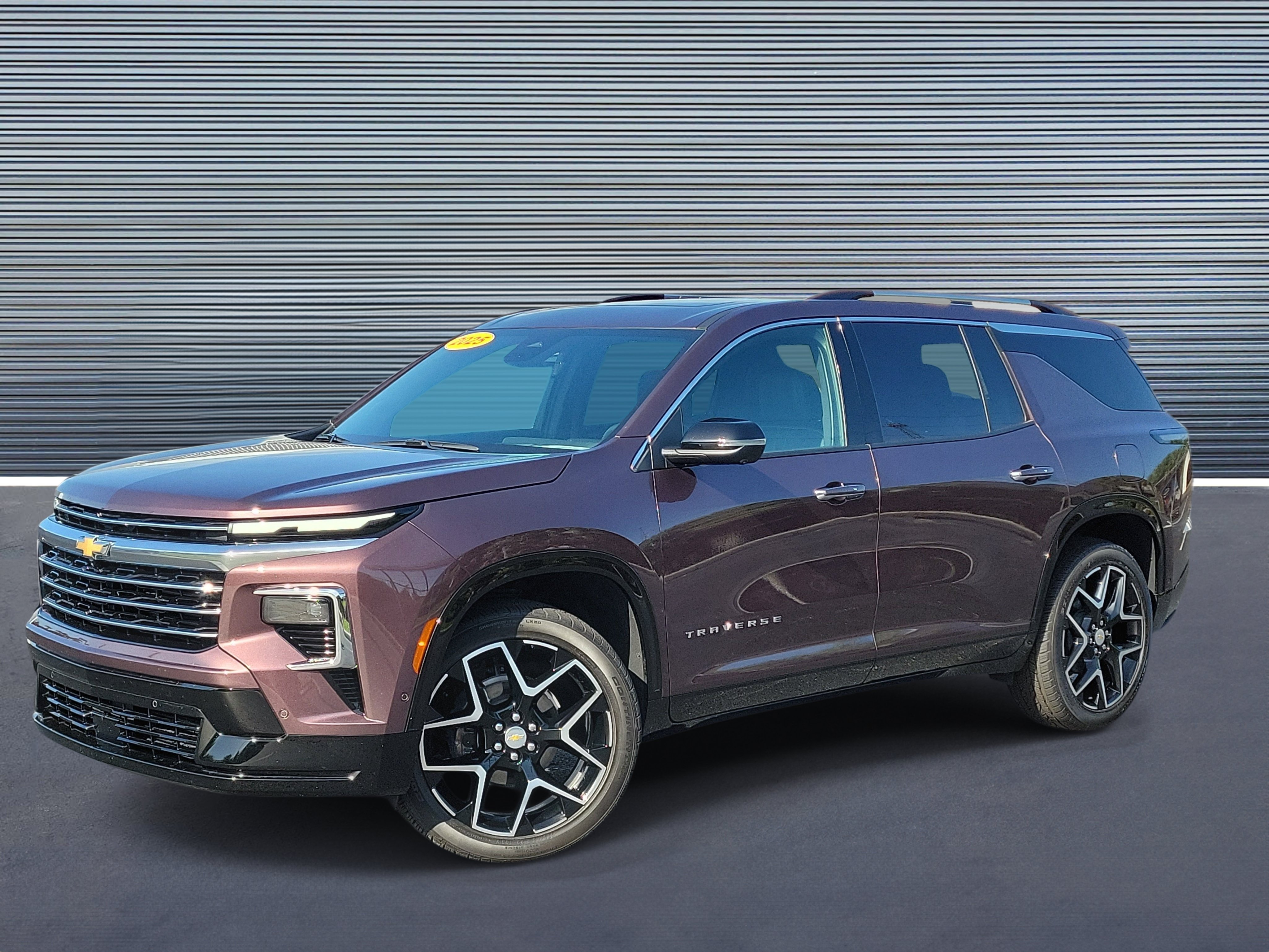 Used 2025 Chevrolet Traverse High Country w/ LPO, Floor Liner Package FWD 360° Tour