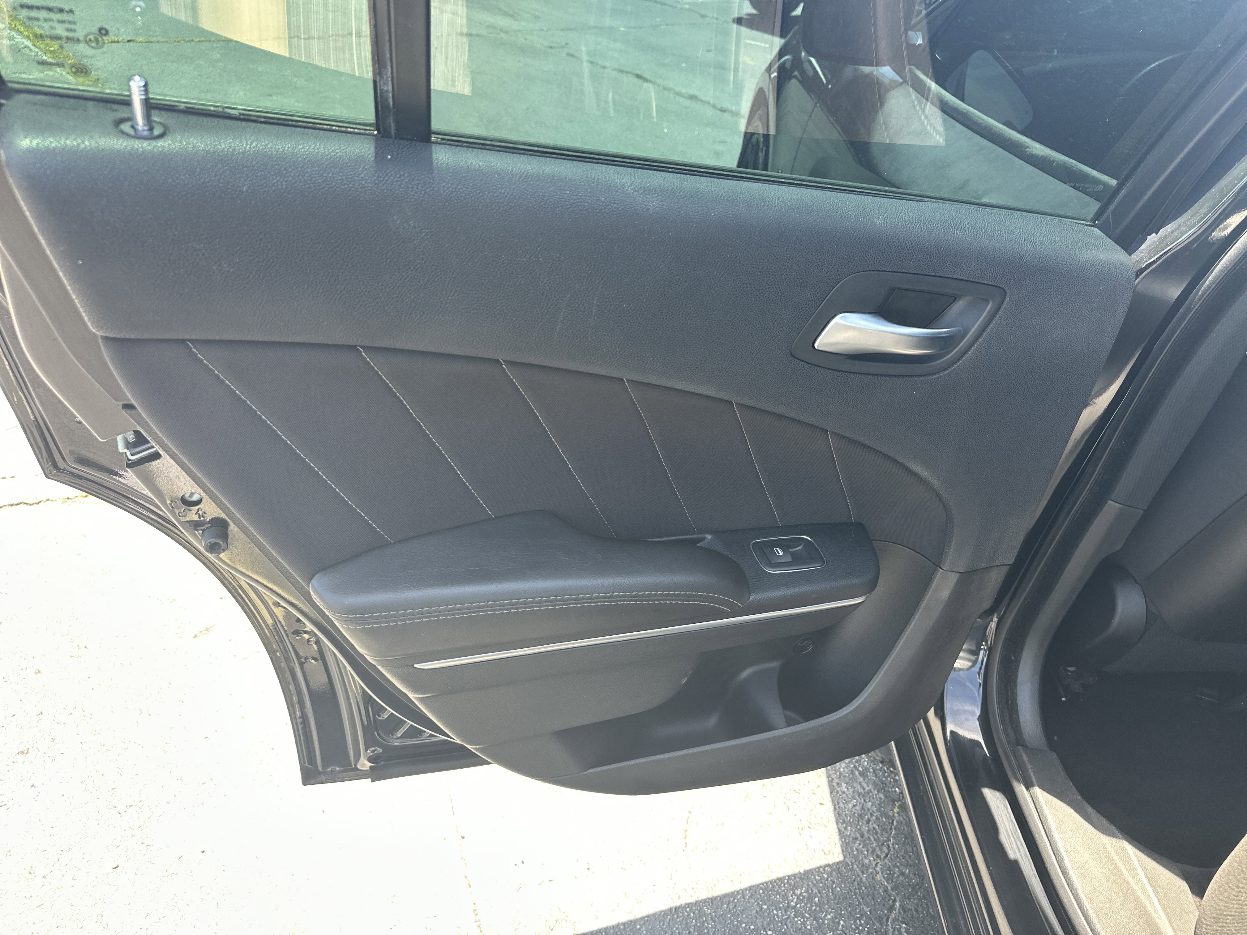 Used 2018 Dodge Charger R/T RWD image 24