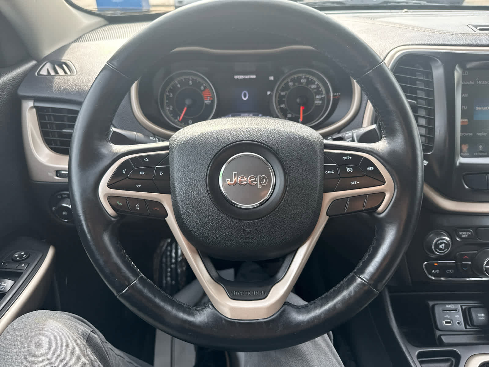 Used 2018 Jeep Cherokee Limited w/ High Altitude Package image 20