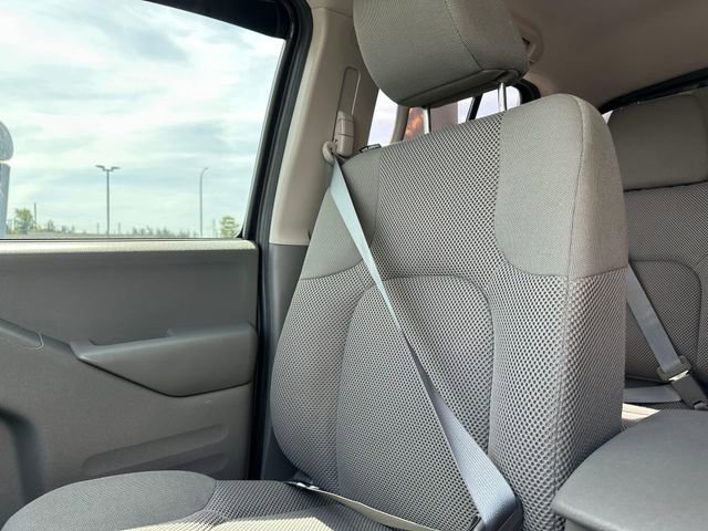 Used 2021 Nissan Frontier SV AWD/4WD image 19