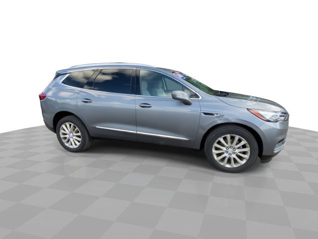 Used 2020 Buick Enclave Premium w/ Sun and Sites Package AWD/4WD image 3
