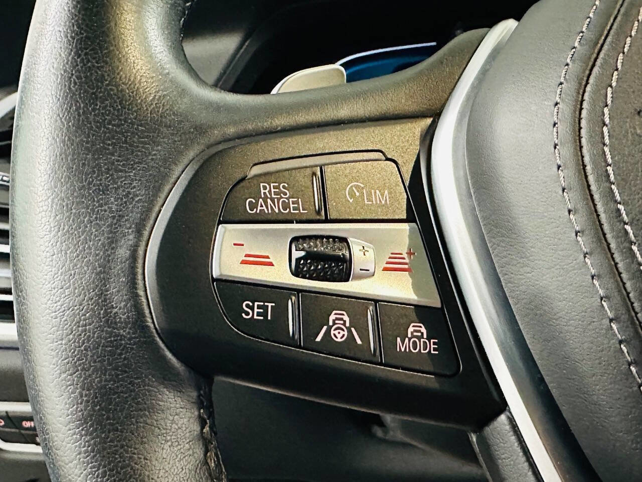 Used 2021 BMW X5 xDrive45e w/ Executive Package image 15