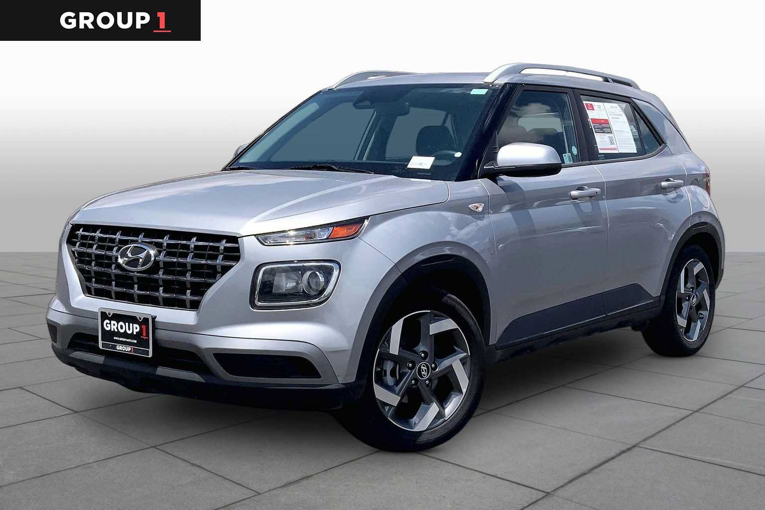 Used 2025 Hyundai Venue SEL
