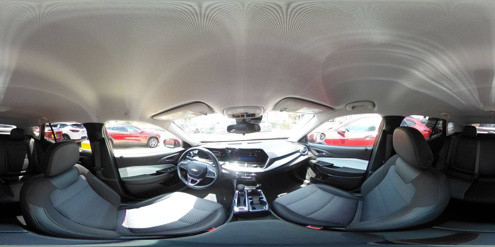 Used 2025 Chevrolet Trax LT w/ LT Convenience Package FWD image 42