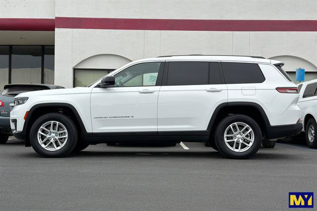 Used 2022 Jeep Grand Cherokee L Laredo w/ Luxury Tech Group I RWD image 7