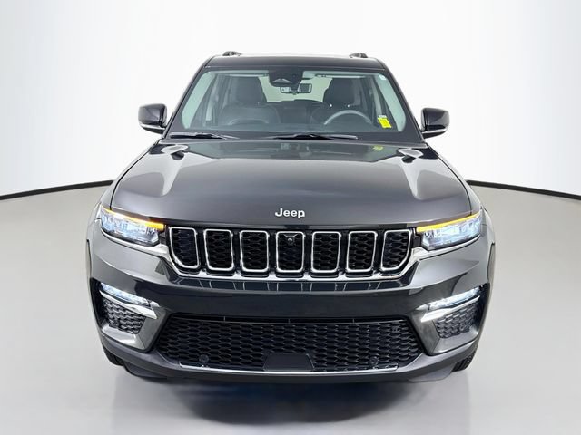 Used 2023 Jeep Grand Cherokee Limited w/ Luxury Tech Group II AWD/4WD image 2