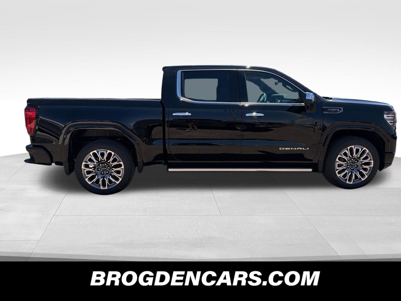 New 2026 GMC Sierra 1500 Denali Ultimate AWD/4WD image 2