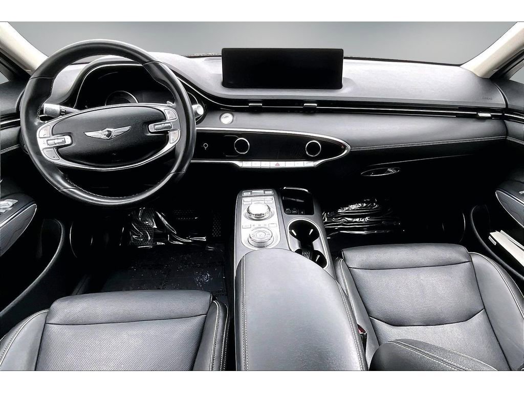 Used 2023 Genesis GV70 2.5T w/ Advanced Package image 7