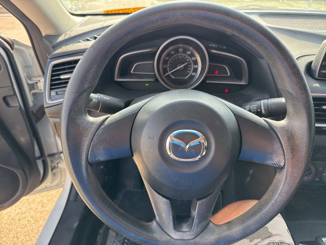 Used 2014 MAZDA MAZDA3 i SV image 20