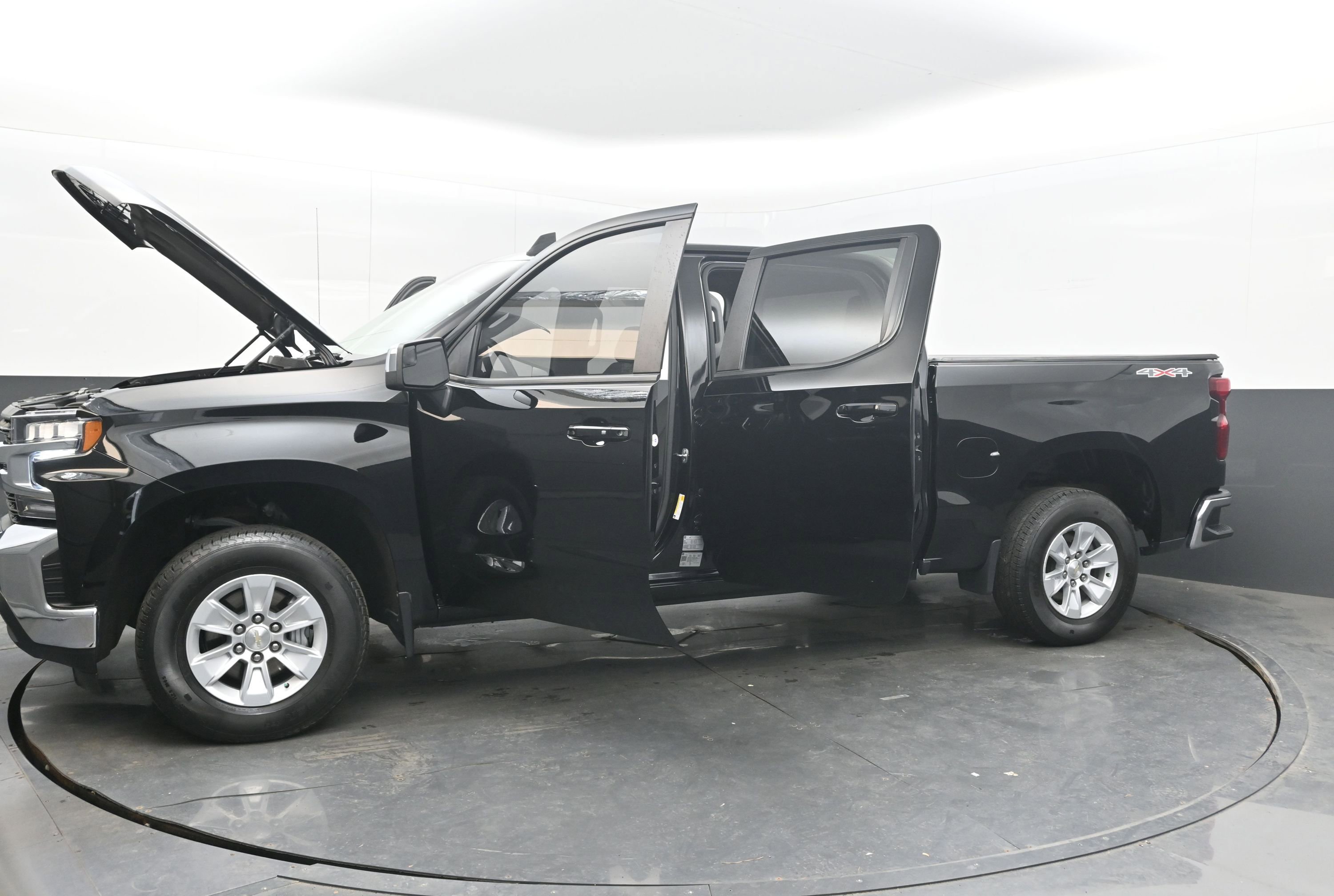 Used 2022 Chevrolet Silverado 1500 LT AWD/4WD image 39