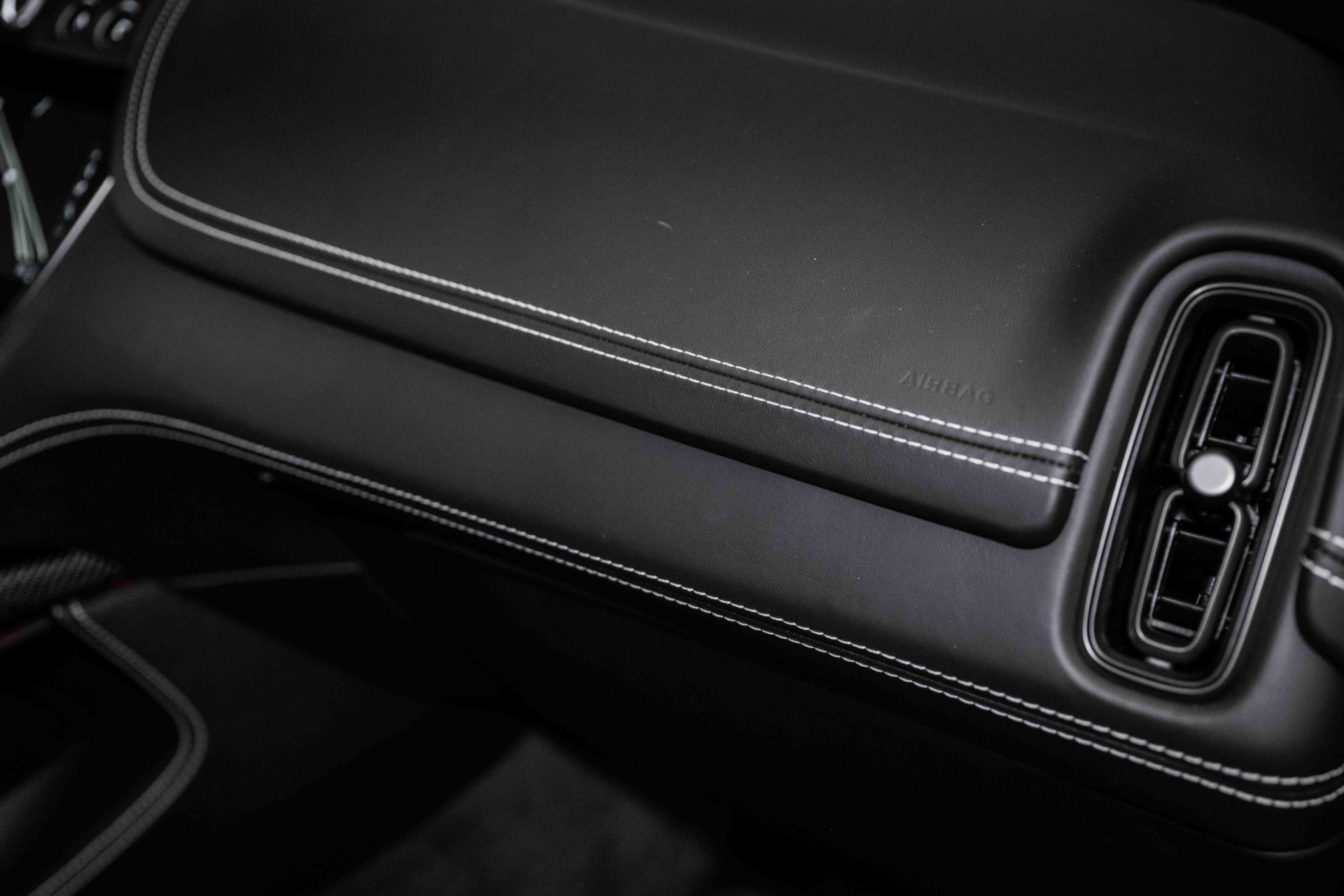 Used 2024 Aston Martin DBX 707 image 37