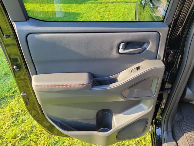 New 2026 Nissan Frontier PRO-4X w/ Pro-4x Convenience Package AWD/4WD image 12