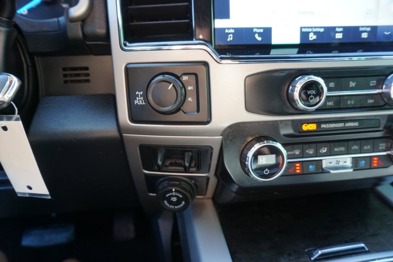 Used 2022 Ford F350 Lariat image 19
