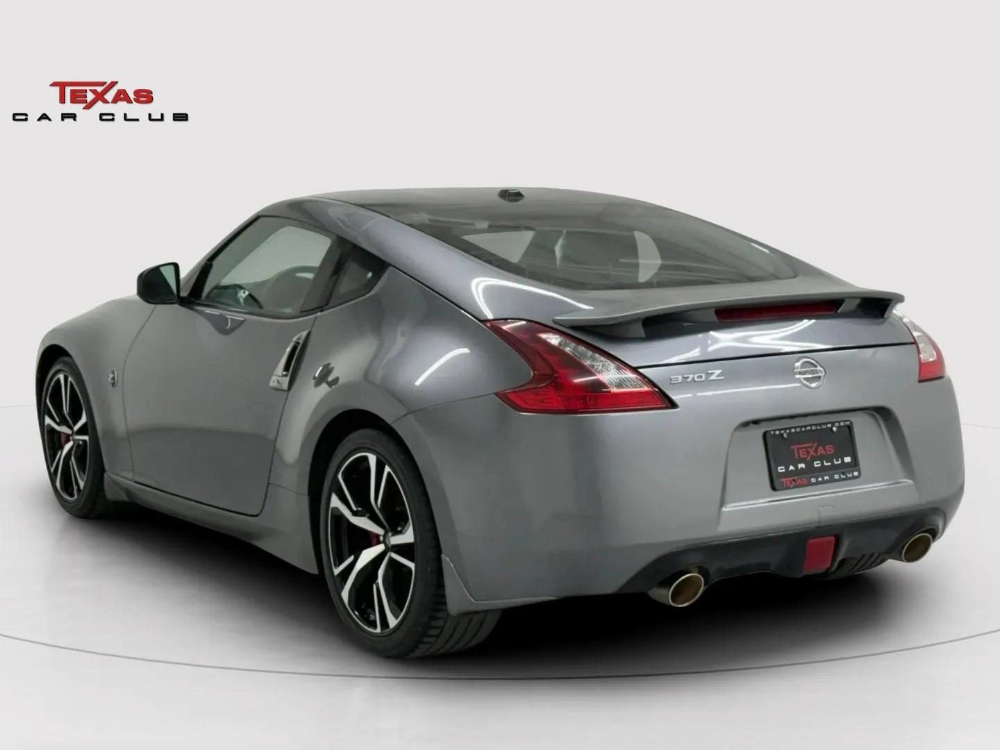 Used 2019 Nissan 370Z Touring Sport RWD image 6