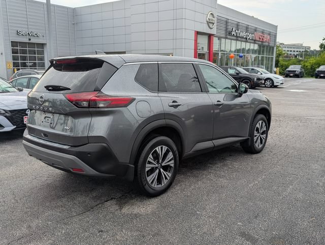 Used 2023 Nissan Rogue SV FWD image 3