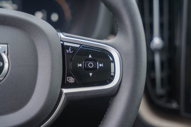 New 2026 Volvo XC60 B5 Plus w/ Protection Package Premier image 28