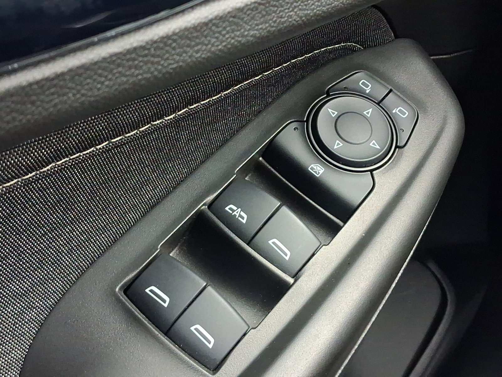 Used 2023 Chevrolet TrailBlazer ACTIV w/ Convenience Package AWD/4WD image 13