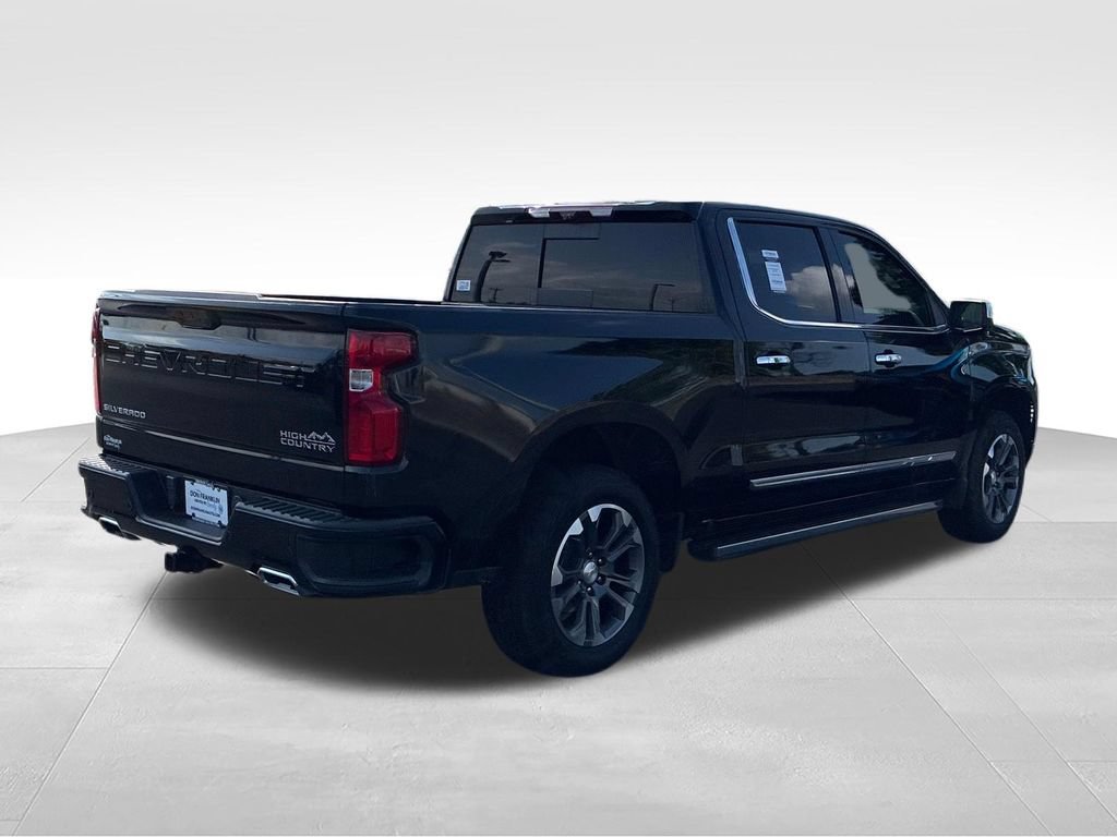 Used 2023 Chevrolet Silverado 1500 High Country w/ Technology Package AWD/4WD image 5
