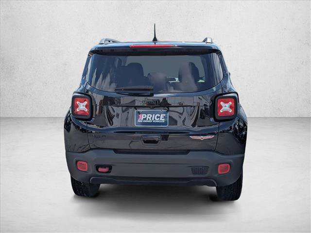 Used 2023 Jeep Renegade Trailhawk AWD/4WD image 6