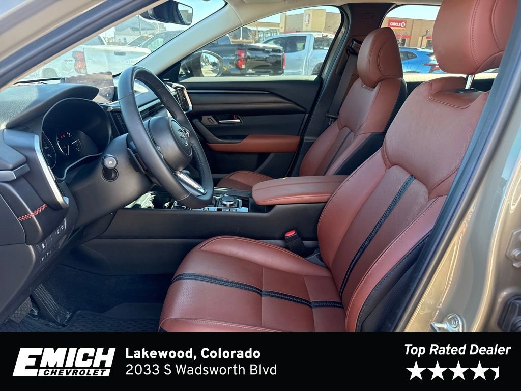 Used 2025 MAZDA CX-50 Meridian Edition w/ Weather Package image 10