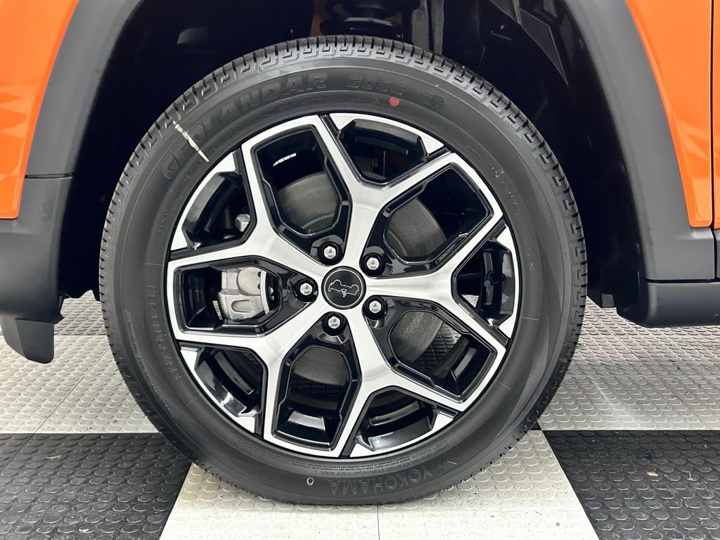 New 2026 Jeep Compass Limited image 8