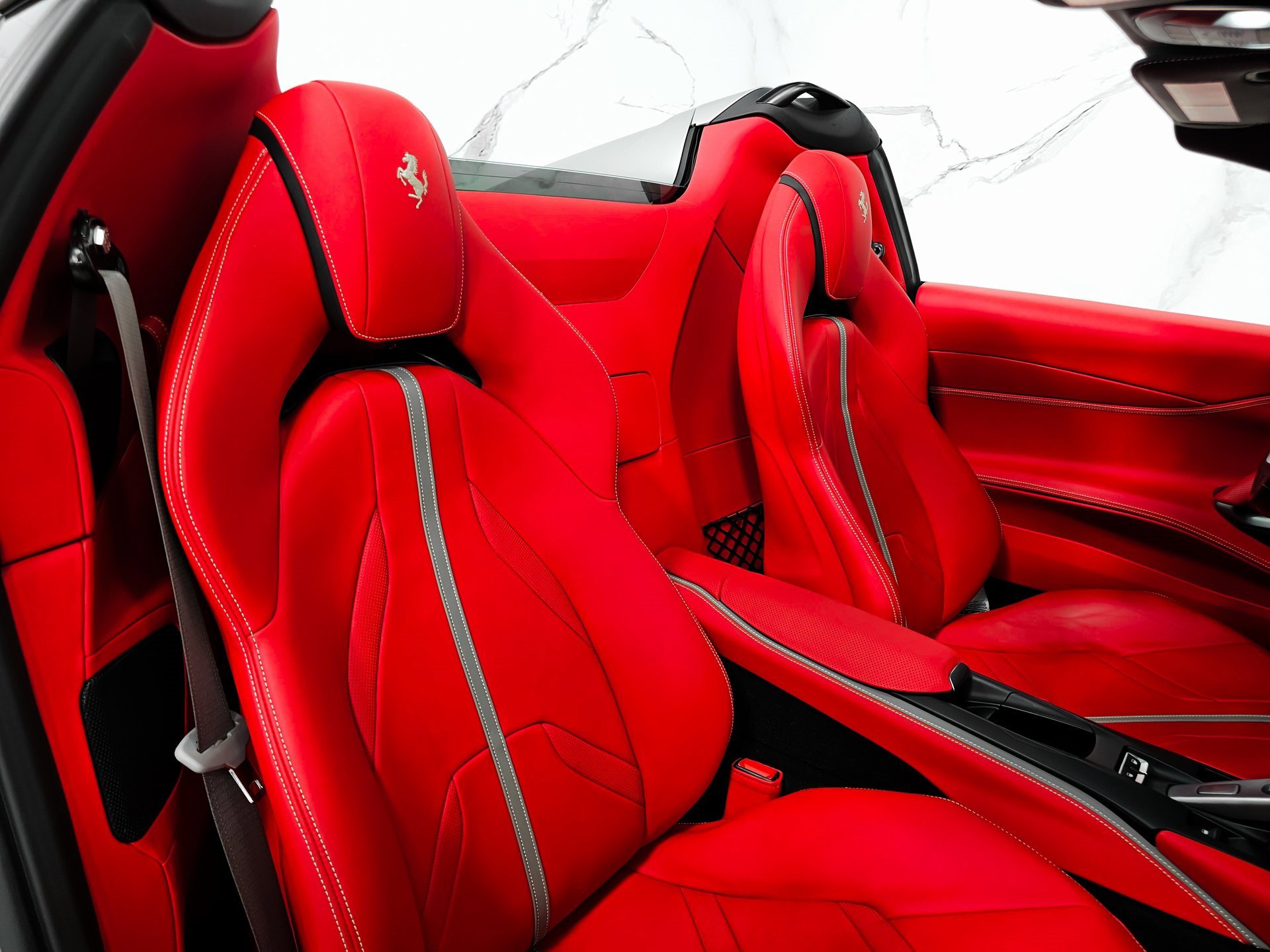 Used 2022 Ferrari 812 GTS image 37