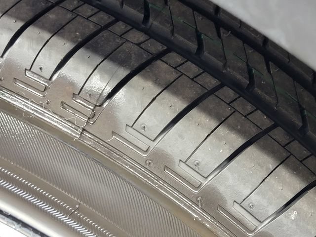 Used 2025 Honda CR-V LX image 11