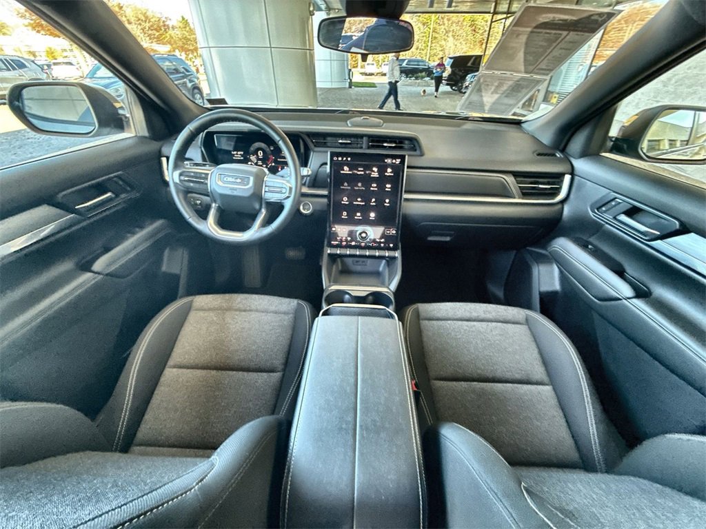 Used 2025 GMC Terrain Elevation image 19