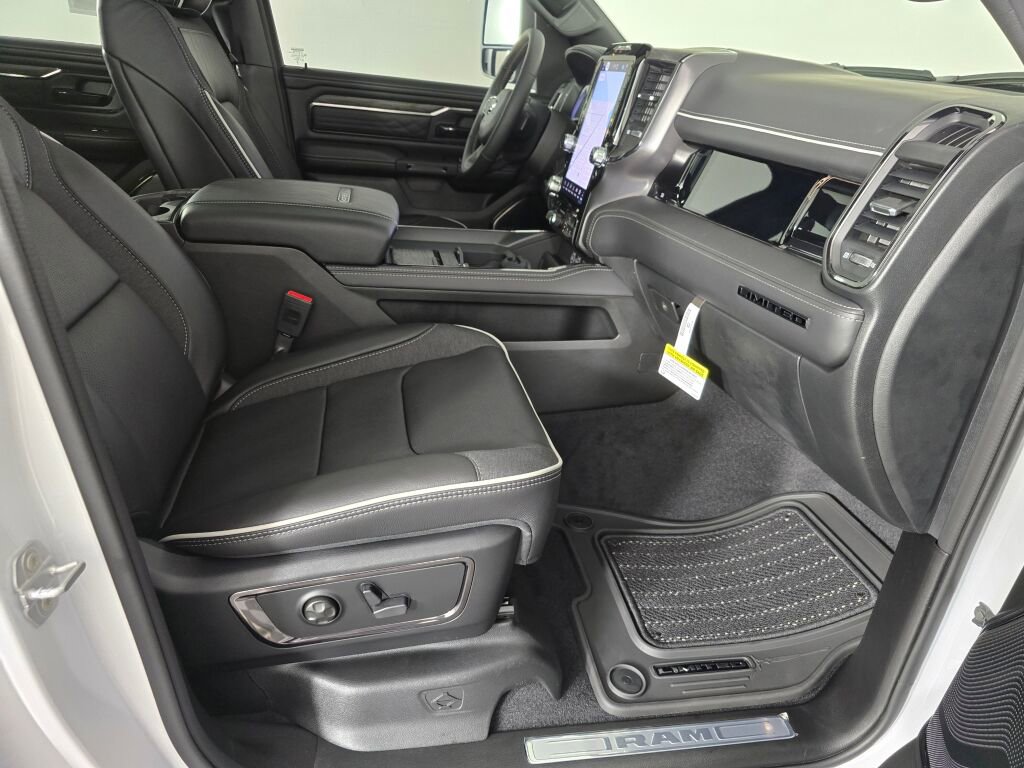 New 2026 RAM 1500 Limited w/ Off Road Group image 28