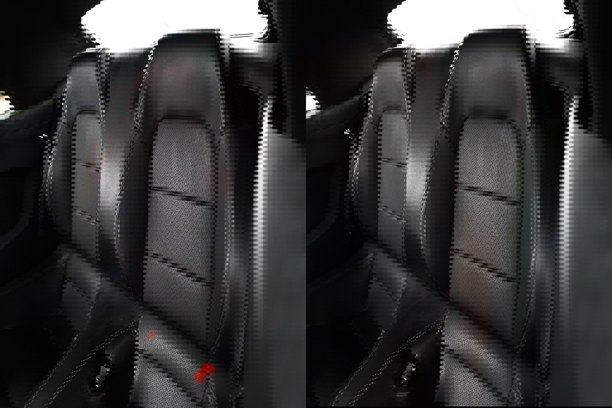 Used 2020 Ford Mustang Premium image 13