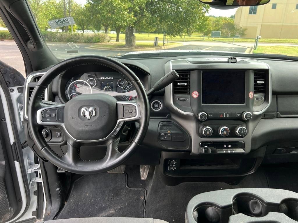 Used 2024 RAM 3500 Big Horn image 23