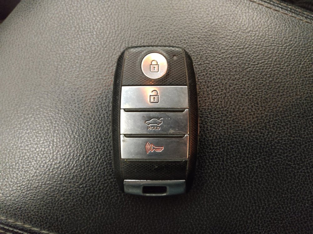 Used 2020 Kia Optima S image 32