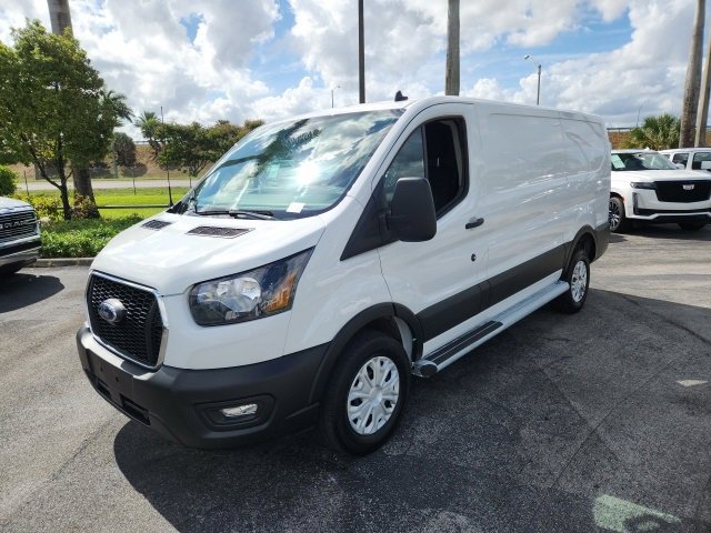 Used 2024 Ford Transit 250 Low Roof w/ Exterior Upgrade Package image 12