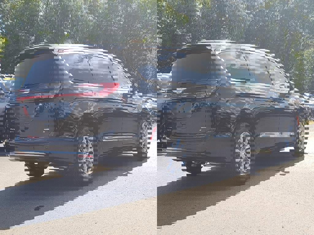 New 2026 Chrysler Pacifica Select image 8