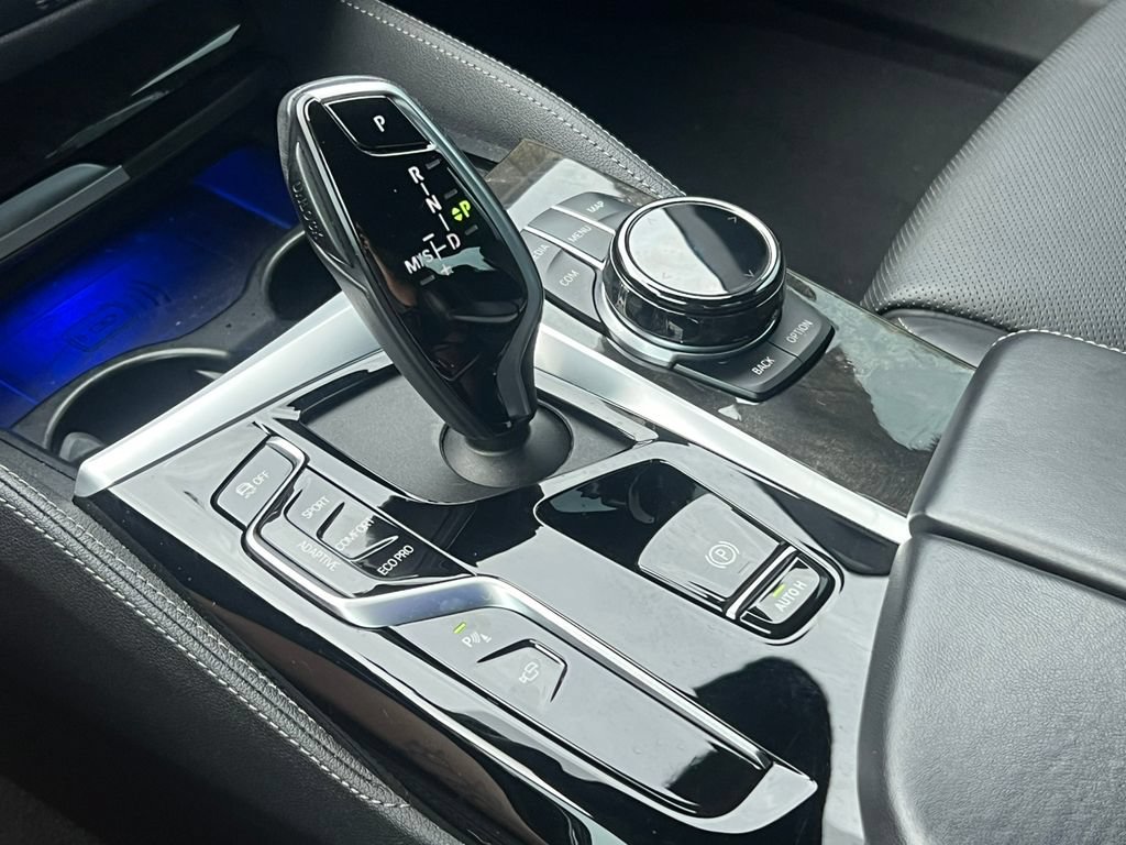 Used 2022 BMW M550i xDrive w/ Executive Package AWD/4WD image 32