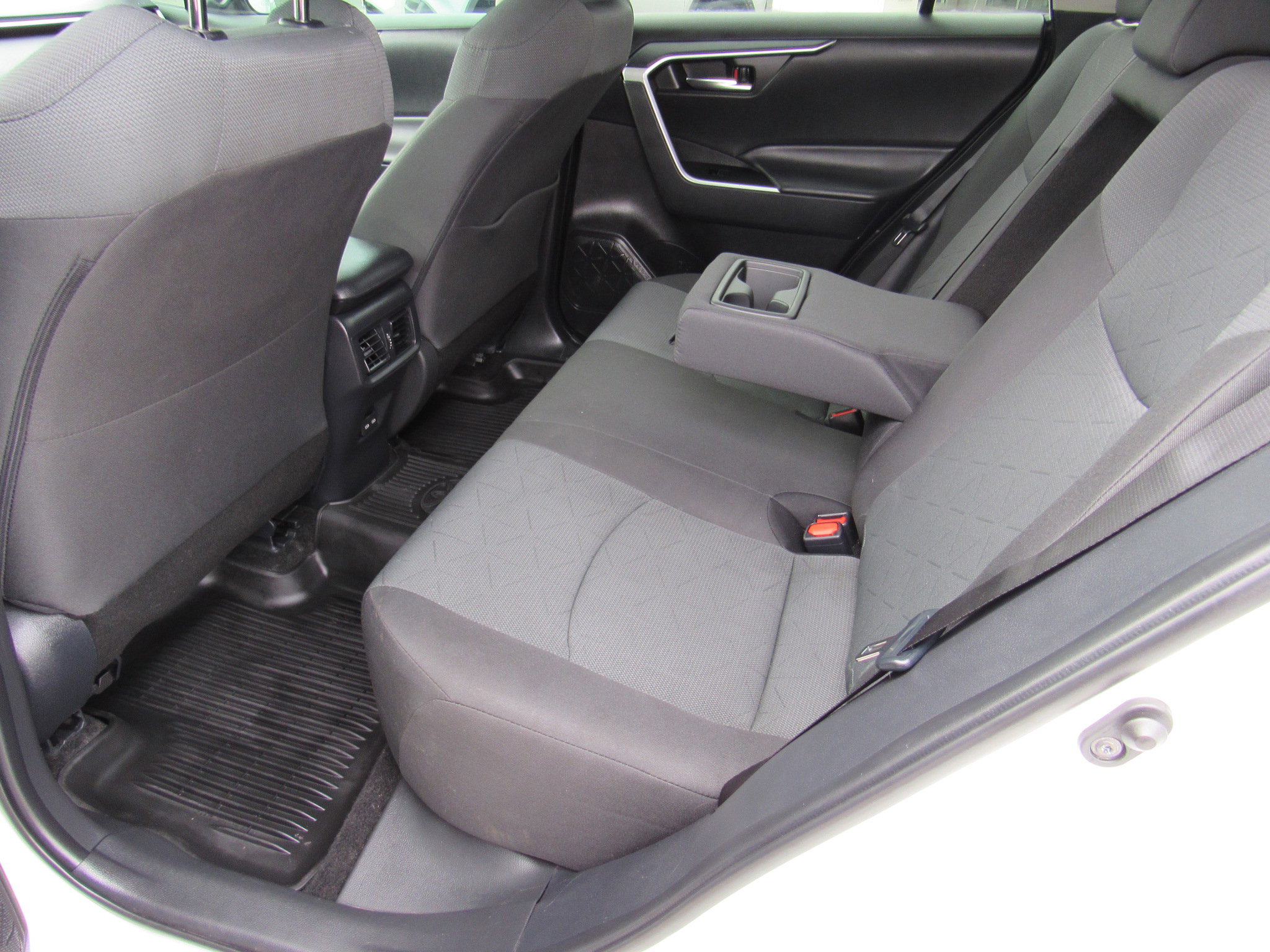 Used 2024 Toyota RAV4 XLE w/ Weather Package image 37