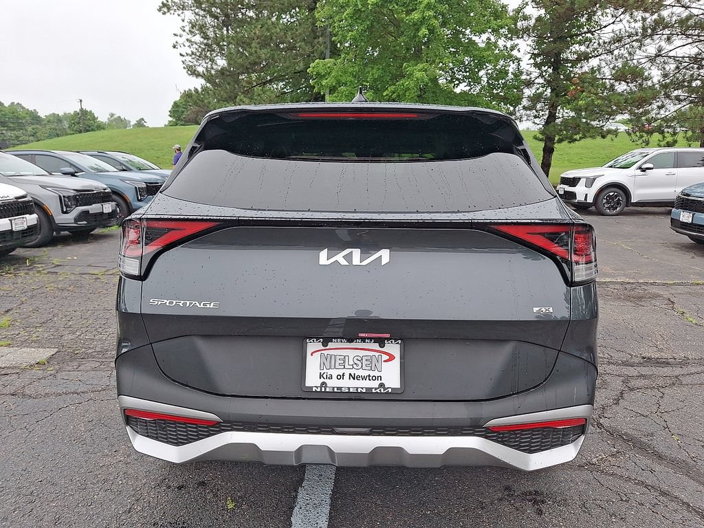 Certified 2024 Kia Sportage LX AWD/4WD image 15