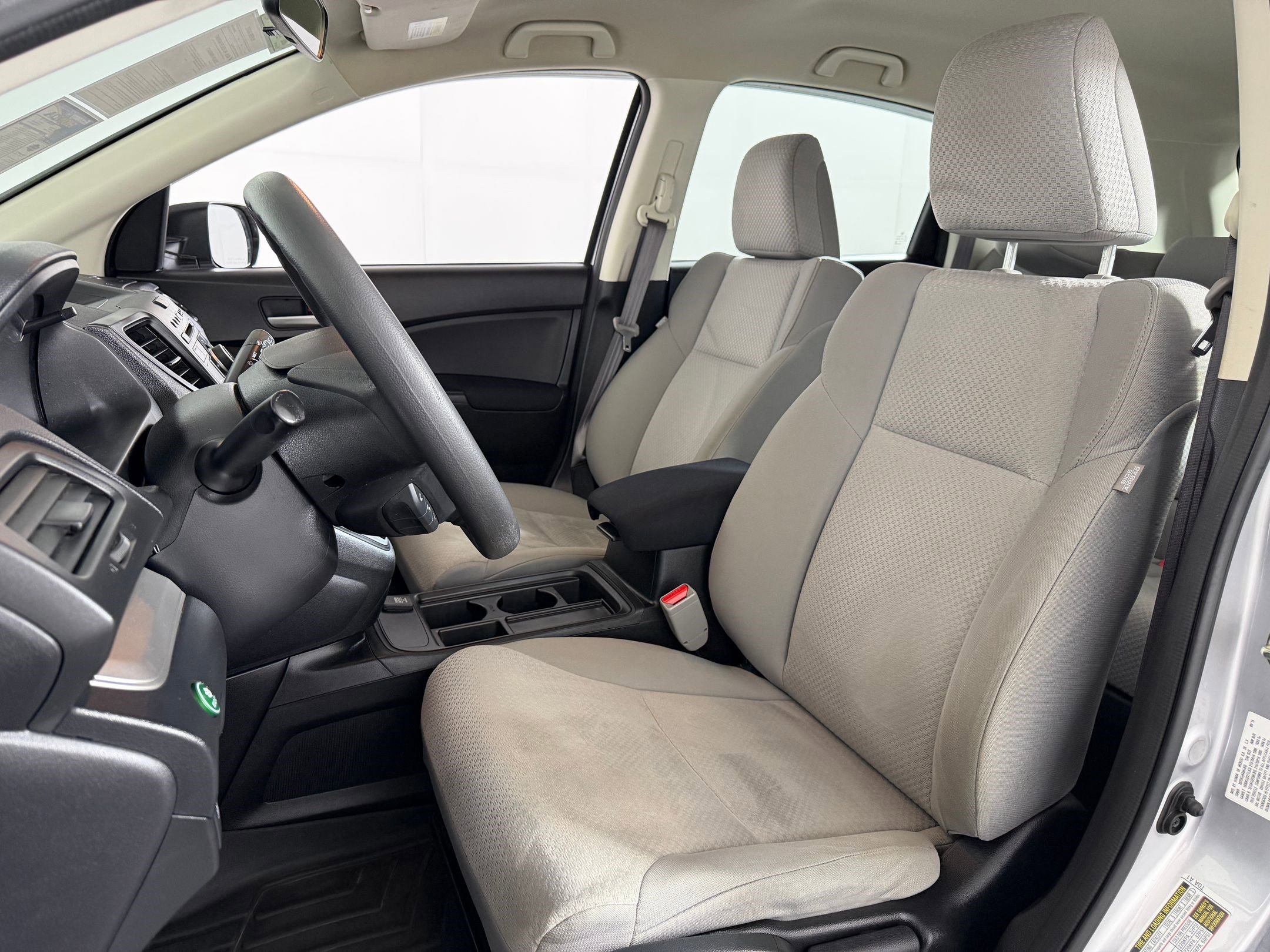 Used 2016 Honda CR-V LX image 4