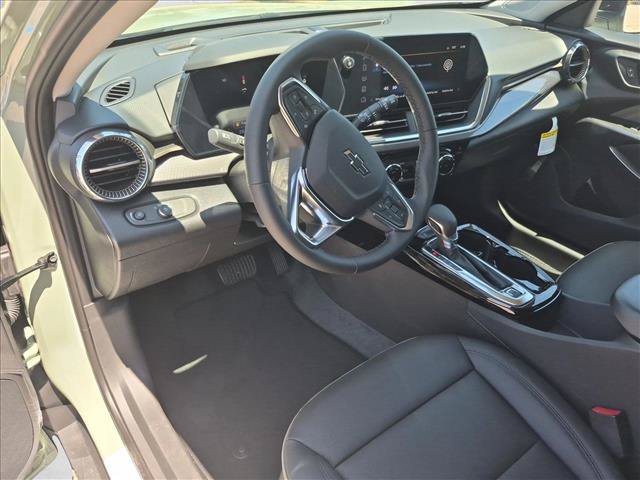 New 2026 Chevrolet Trax ACTIV w/ Driver Confidence Package FWD video 3