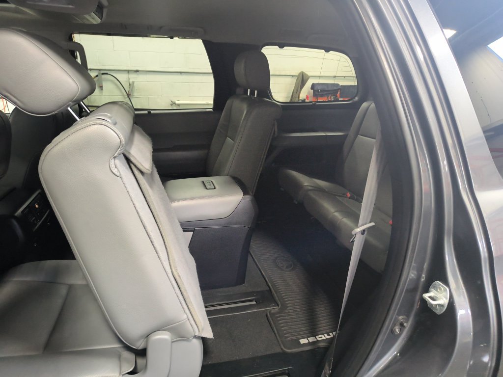 Used 2019 Toyota Sequoia Platinum AWD/4WD image 26