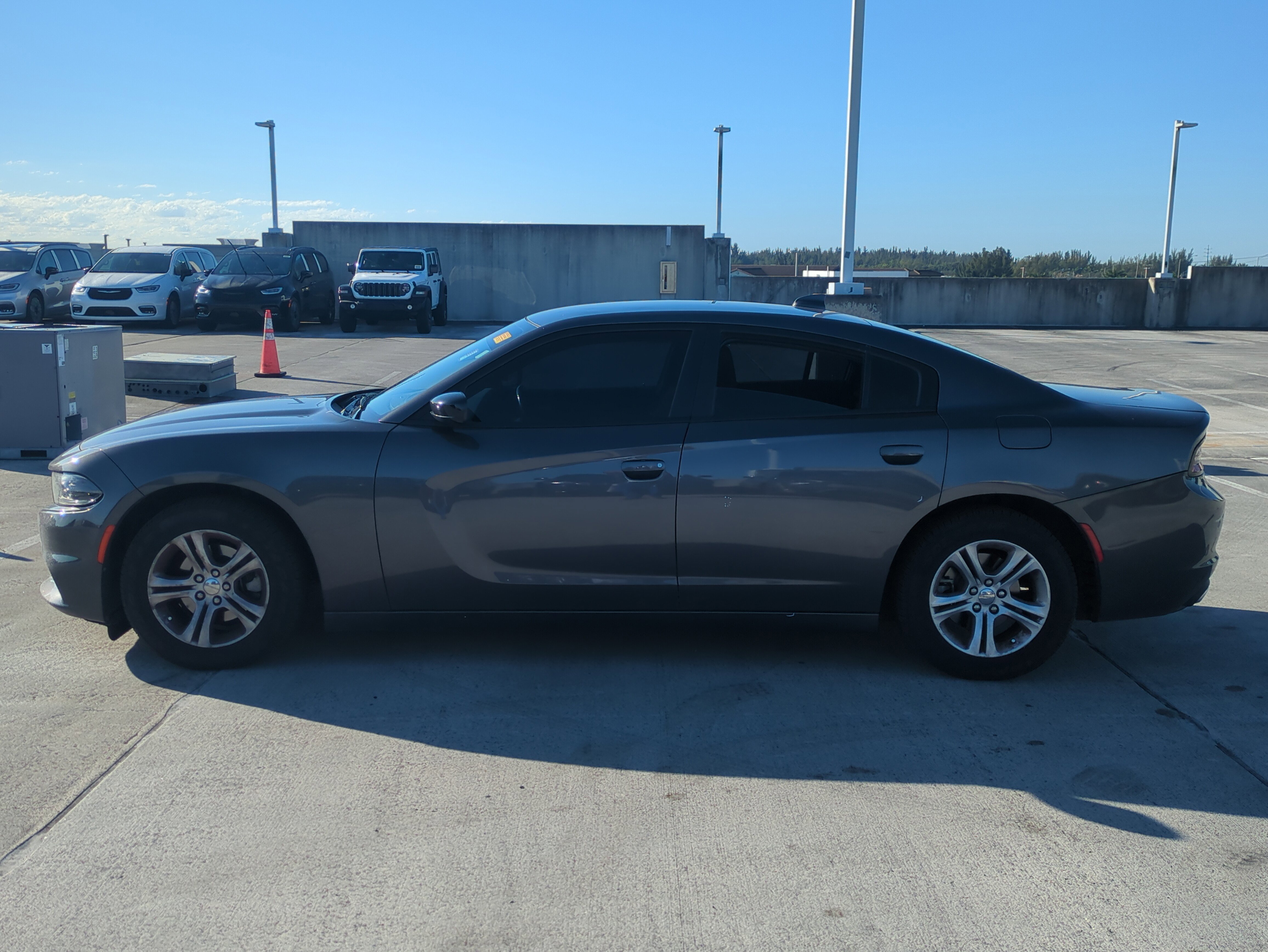 Used 2023 Dodge Charger SXT image 8
