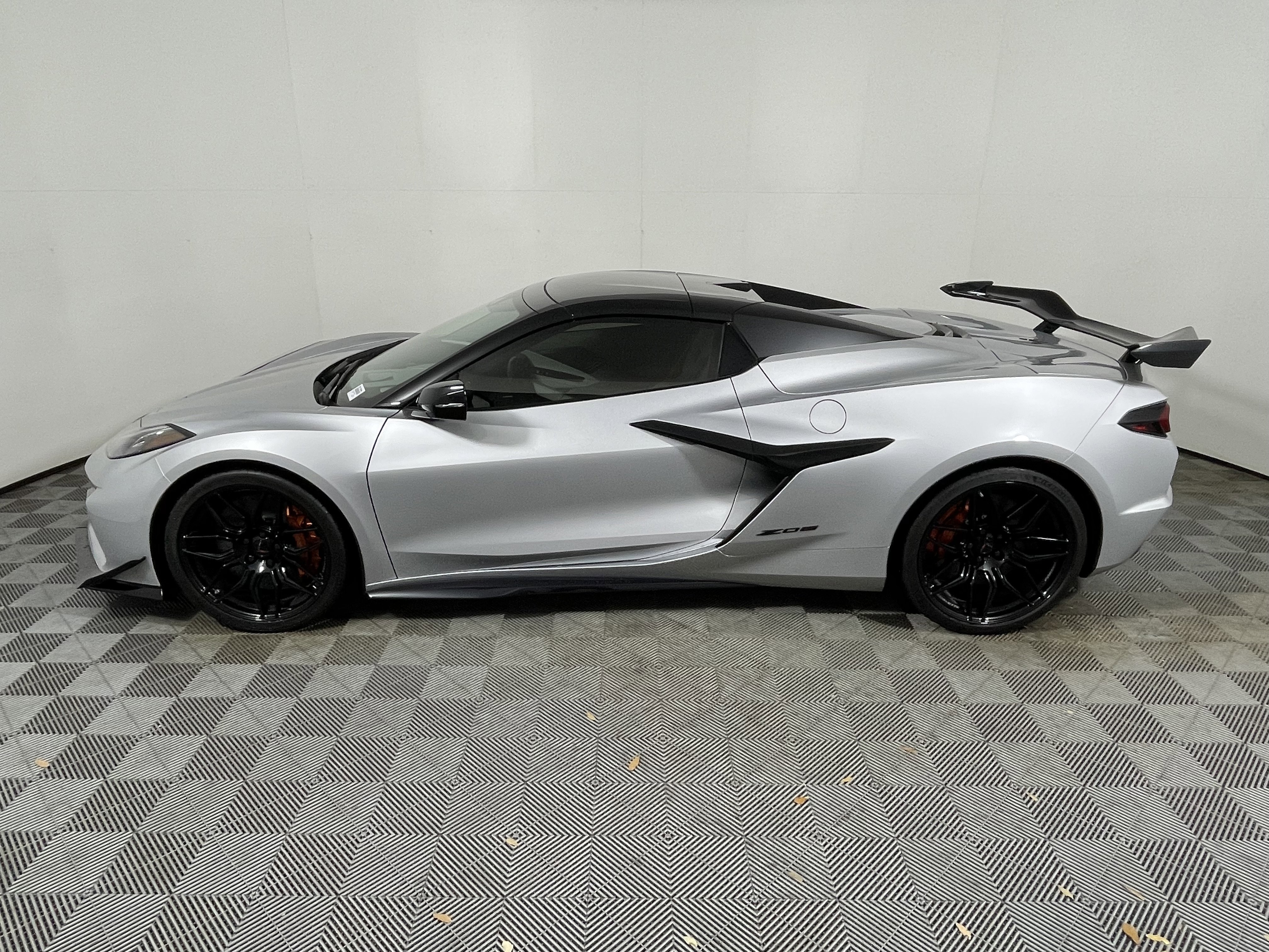 Used 2026 Chevrolet Corvette Z06 image 2