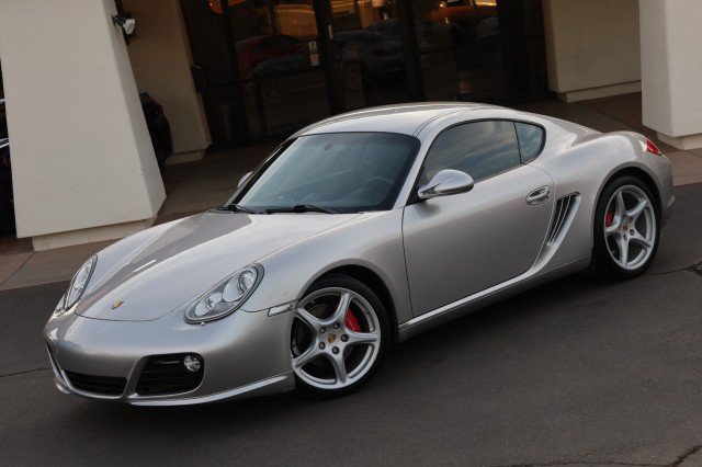 Used 2010 Porsche Cayman S RWD image 4