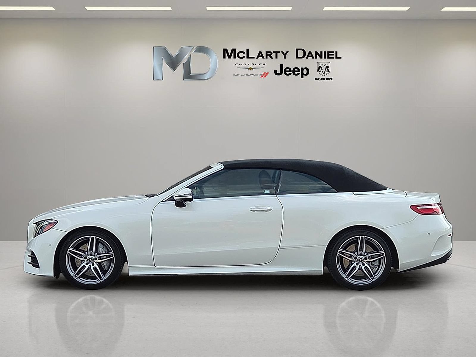 Used 2020 Mercedes-Benz E 450 Cabriolet image 3
