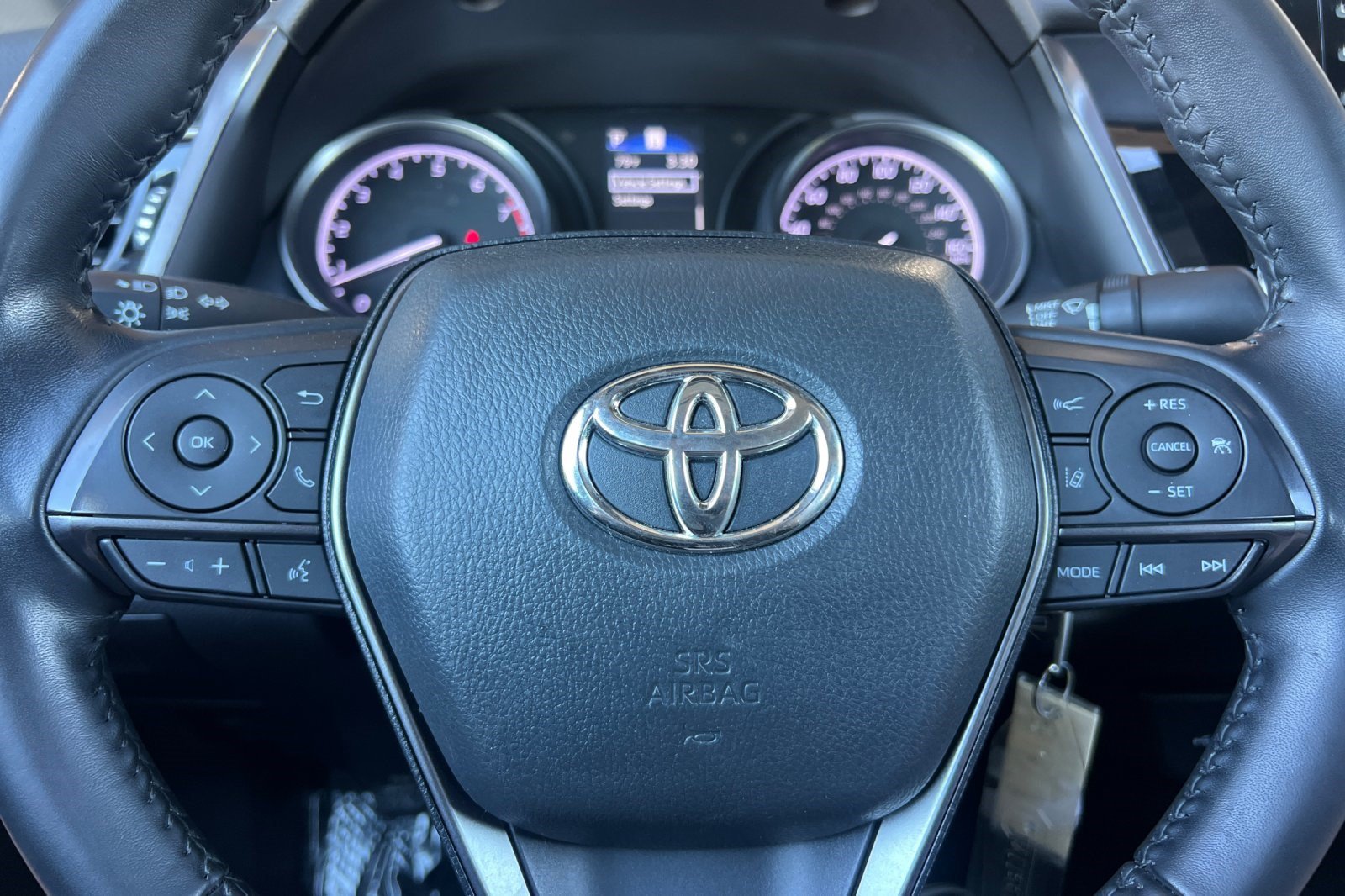Used 2023 Toyota Camry SE FWD image 10