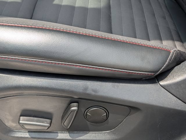 Used 2025 Ford Explorer ST-Line AWD/4WD image 11